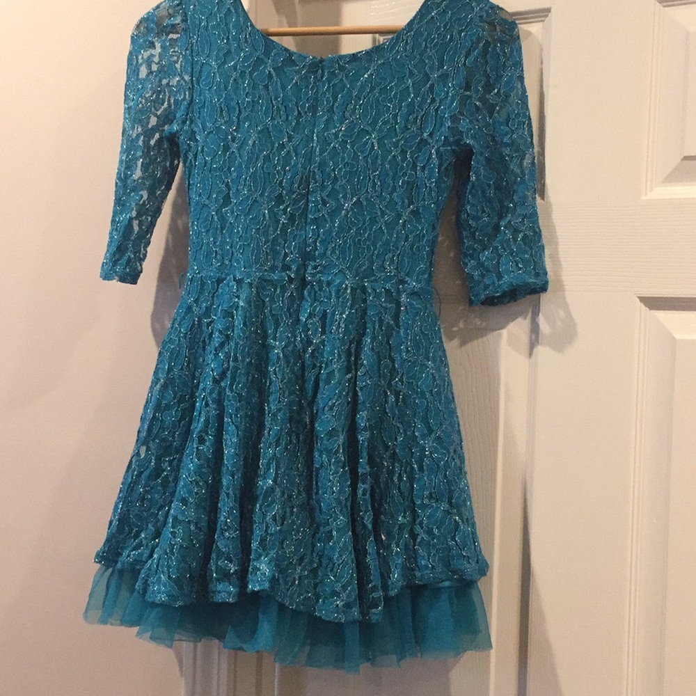 Dress - Picture 3 of 3
